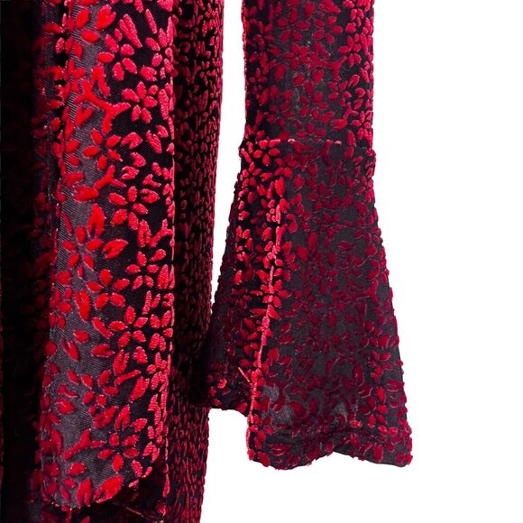 C/MEO Breakthrough Velvet Long Sleeve Tie Front Dress in Black and Red Medium - Picture 5 of 14